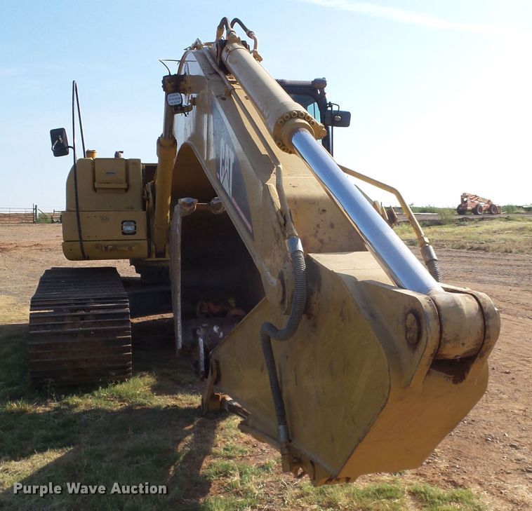 image for item GC9000 2005 Caterpillar 320C L excavator