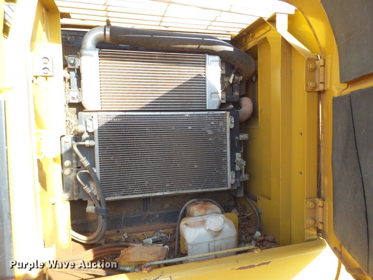 image for item GC9000 2005 Caterpillar 320C L excavator