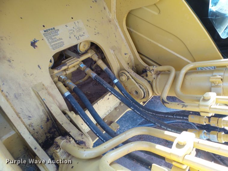 image for item GC9000 2005 Caterpillar 320C L excavator