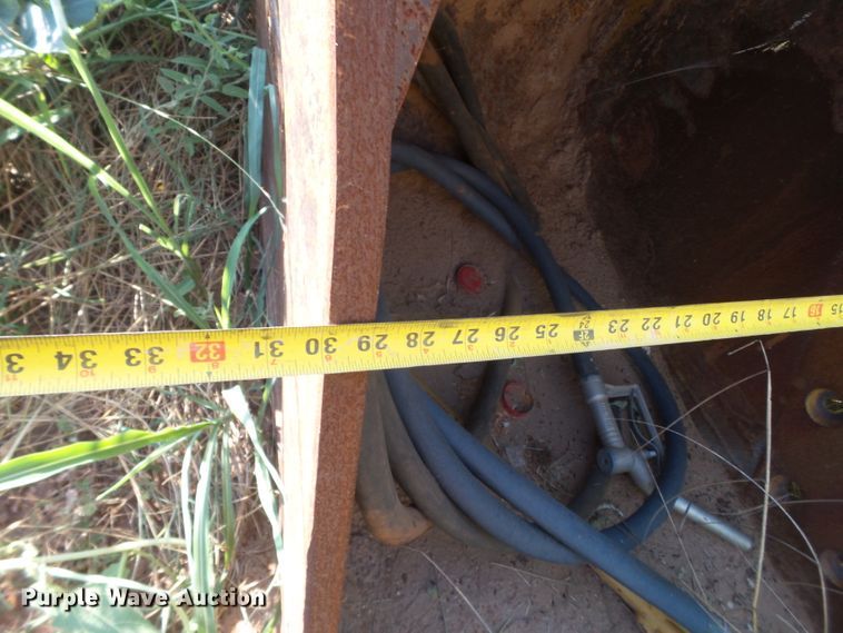 image for item GC9000 2005 Caterpillar 320C L excavator