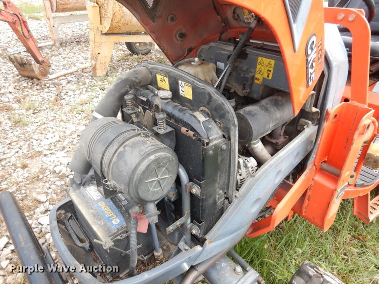 image for item GG9007 2004 Kioti CK25 MFWD tractor