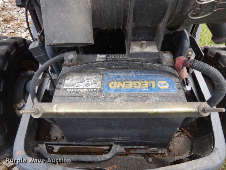 image for item GG9007 2004 Kioti CK25 MFWD tractor