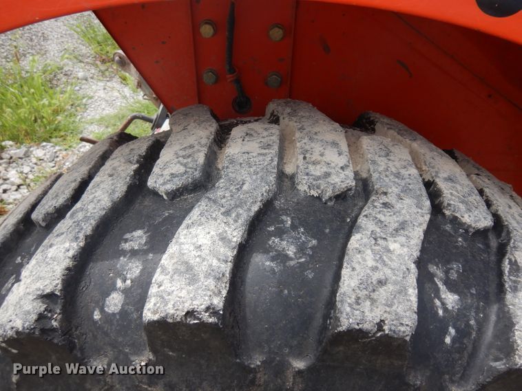 image for item GG9007 2004 Kioti CK25 MFWD tractor