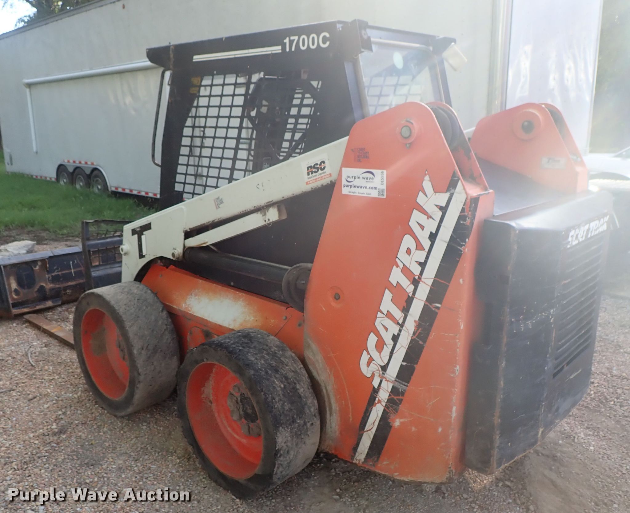 Scat Trak 1700C skid steer in Kechi, KS Item DE5556 sold Purple Wave