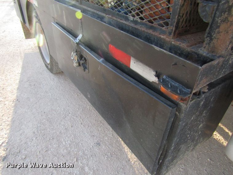 image for item DG1406 2016 Ford F550 Super Duty Crew Cab flatbed truck