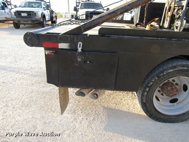image for item DG1406 2016 Ford F550 Super Duty Crew Cab flatbed truck