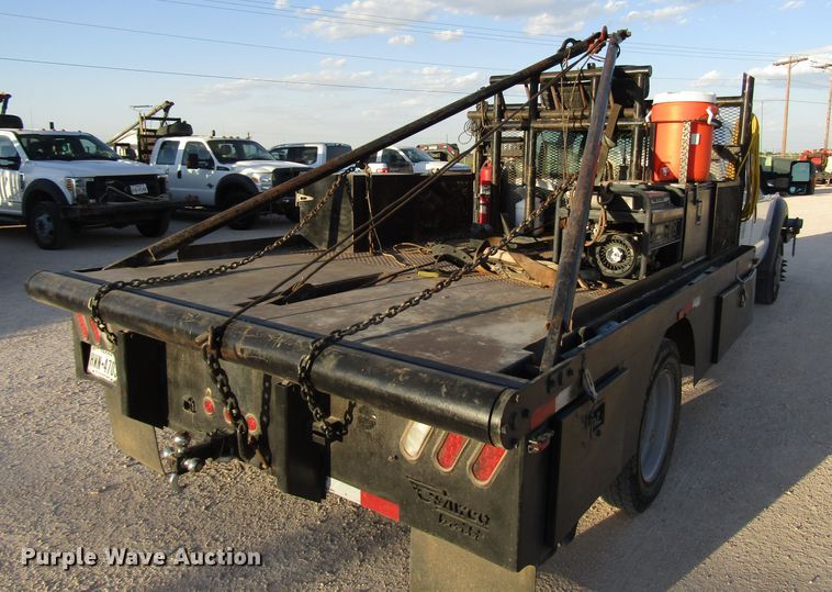 image for item DG1406 2016 Ford F550 Super Duty Crew Cab flatbed truck