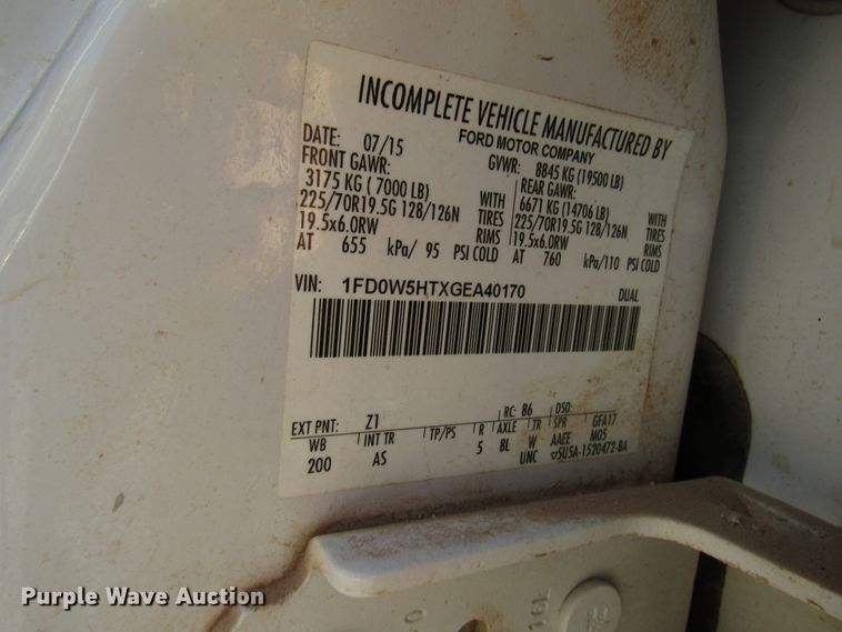 image for item DG1406 2016 Ford F550 Super Duty Crew Cab flatbed truck