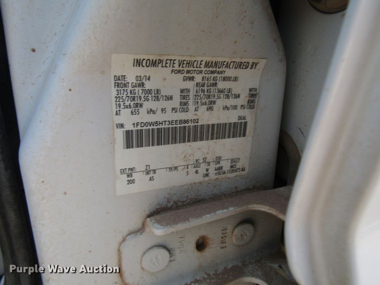 image for item DG1407 2014 Ford F550 Super Duty Crew Cab flatbed truck