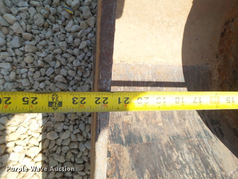 image for item DI0749 2012 Caterpillar 420F backhoe