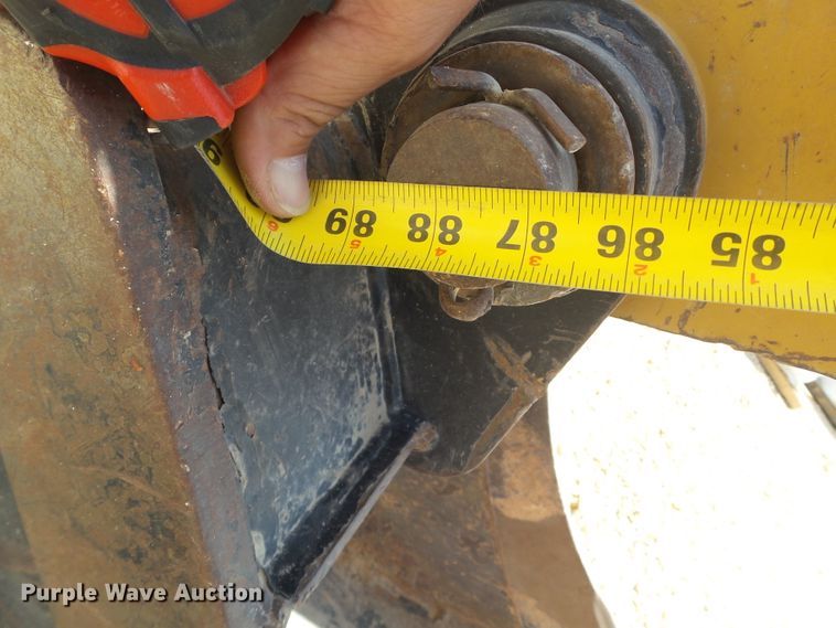 image for item DI0749 2012 Caterpillar 420F backhoe