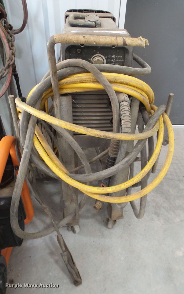 image for item FL9341 Miller Spectrum 875 plasma cutter