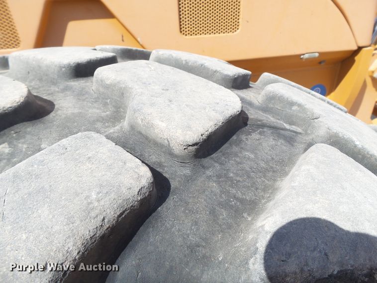 image for item FL9349 2011 Case 865B motor grader