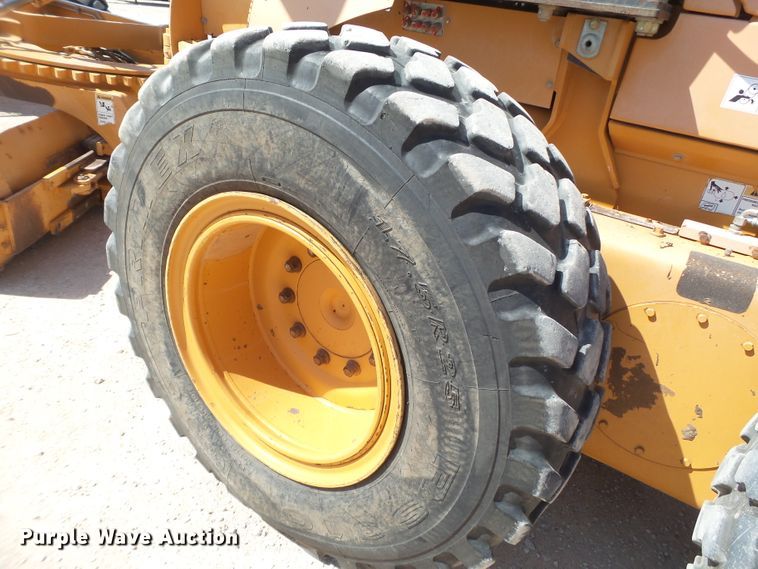 image for item FL9349 2011 Case 865B motor grader