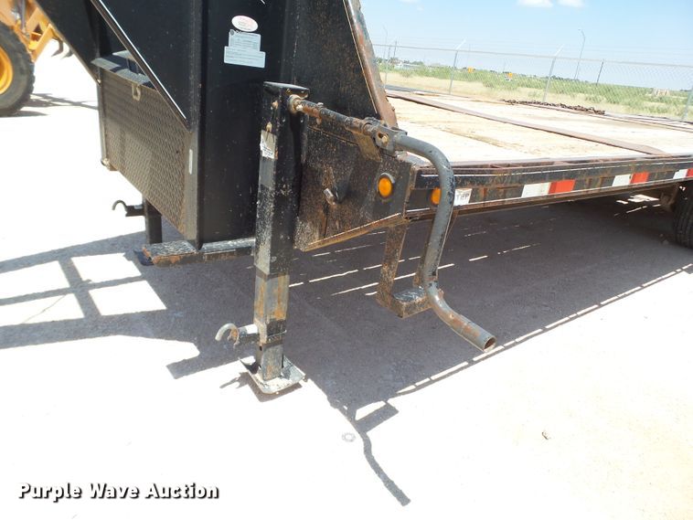 image for item FL9350 2012 Lamar equipment trailer
