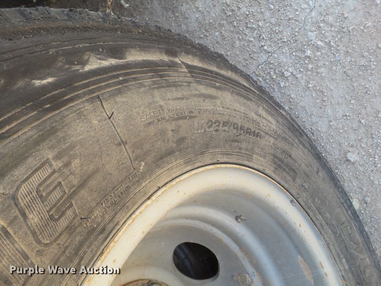 image for item FL9350 2012 Lamar equipment trailer