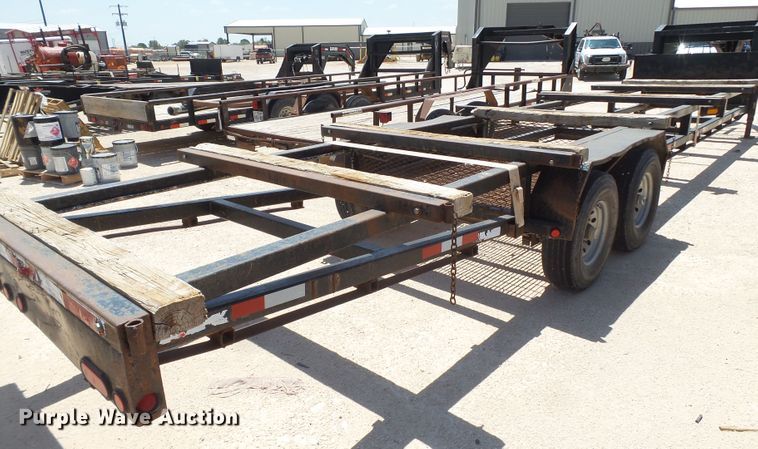 image for item FL9351 2012 Lamar pipe trailer