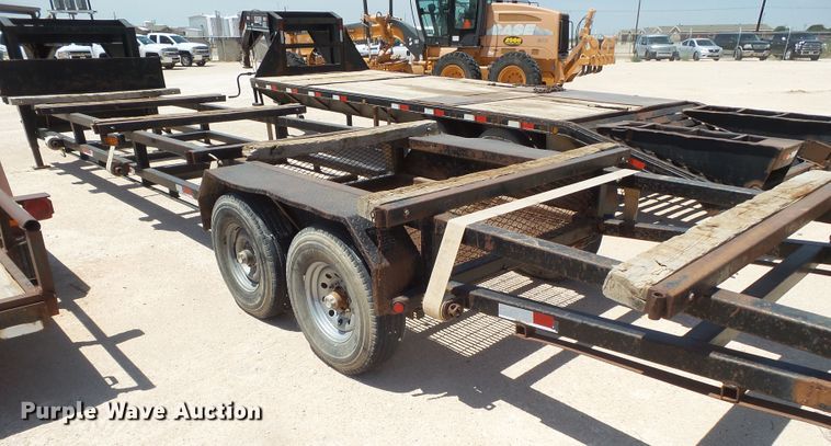 image for item FL9351 2012 Lamar pipe trailer