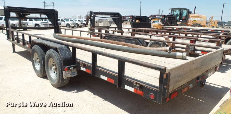 image for item FL9353 2011 Lamar equipment trailer