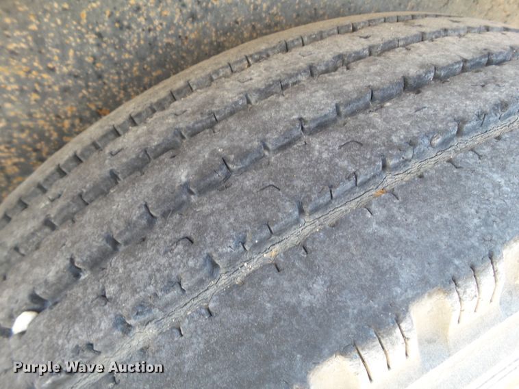 image for item FL9353 2011 Lamar equipment trailer