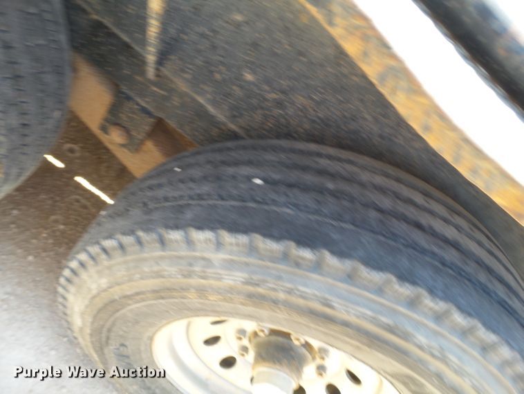 image for item FL9353 2011 Lamar equipment trailer