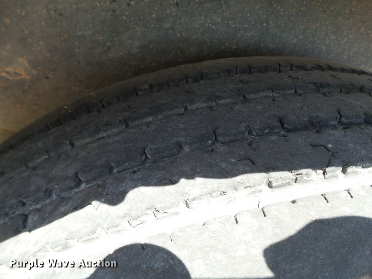 image for item FL9353 2011 Lamar equipment trailer