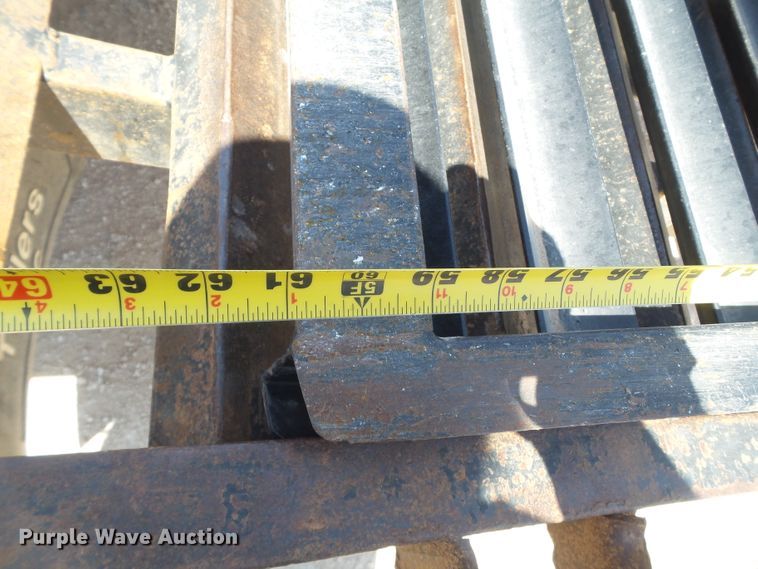 image for item FL9354 2013 Lamar equipment trailer