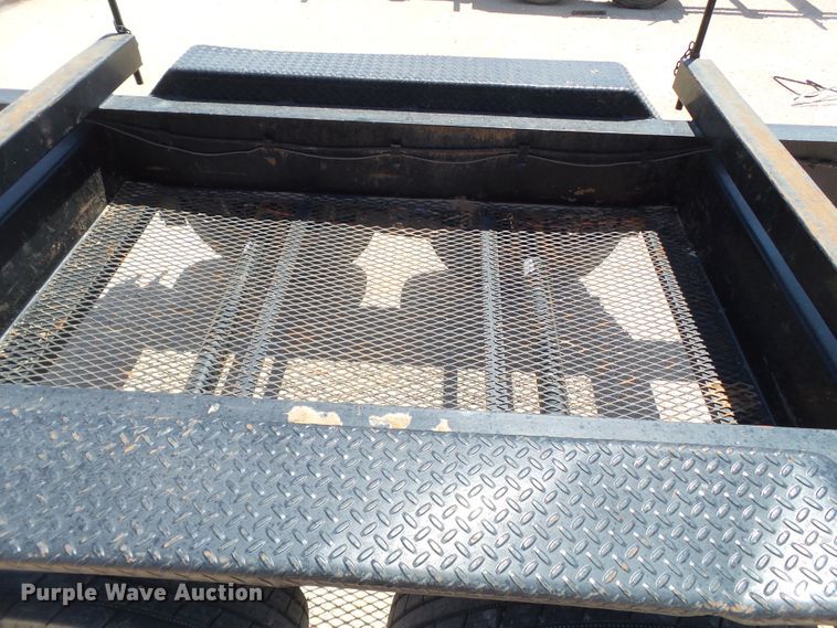 image for item FL9355 2018 Delco pipe trailer