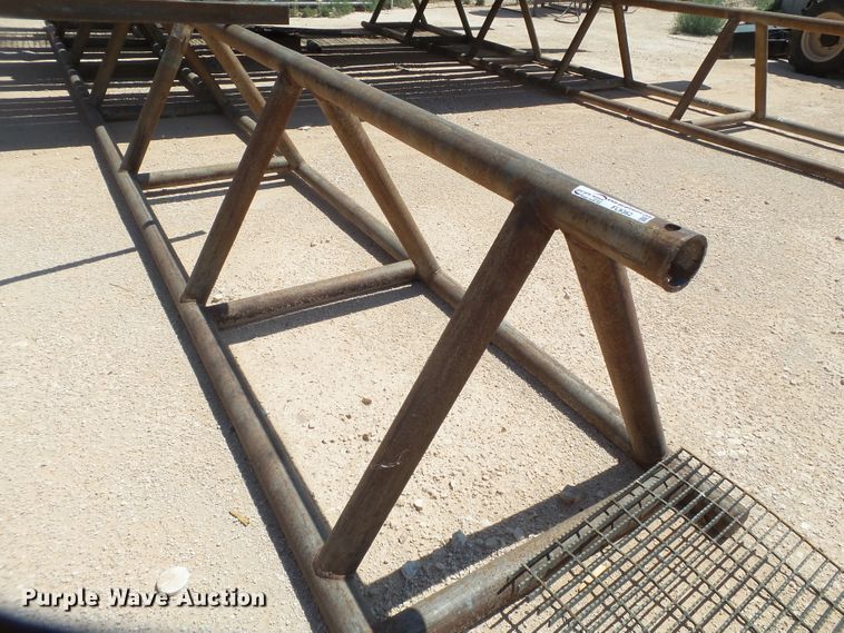 image for item FL9362 (2) pipe racks