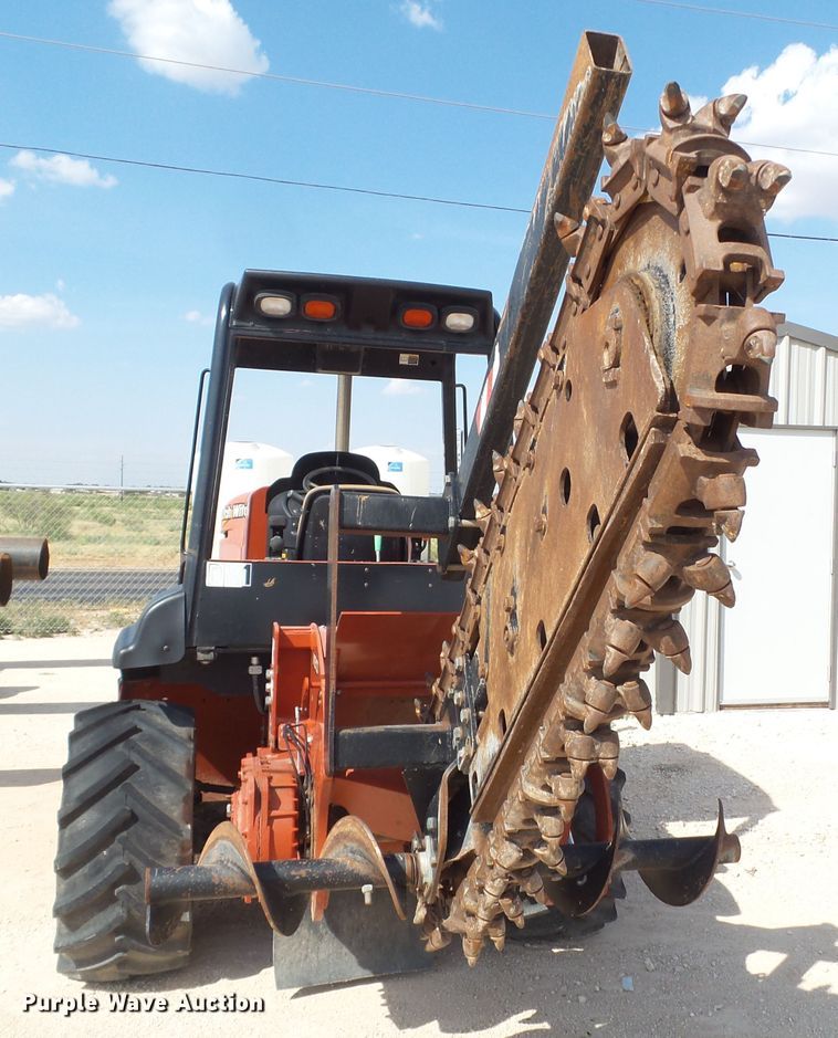 image for item FL9367 2014 Ditch Witch RT100 trencher