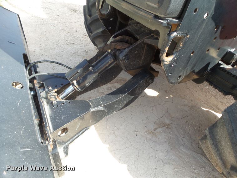 image for item FL9367 2014 Ditch Witch RT100 trencher