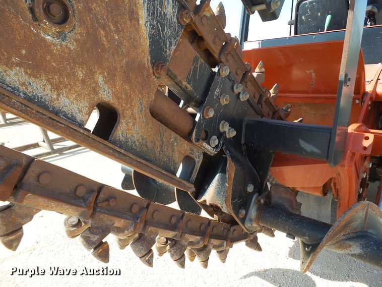 image for item FL9367 2014 Ditch Witch RT100 trencher