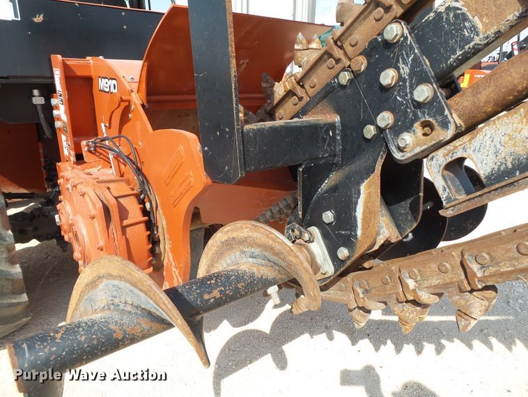 image for item FL9367 2014 Ditch Witch RT100 trencher