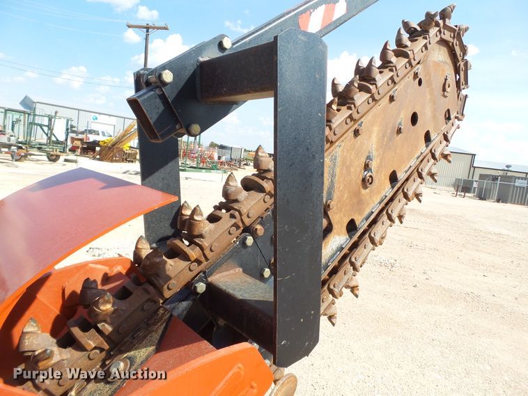 image for item FL9367 2014 Ditch Witch RT100 trencher