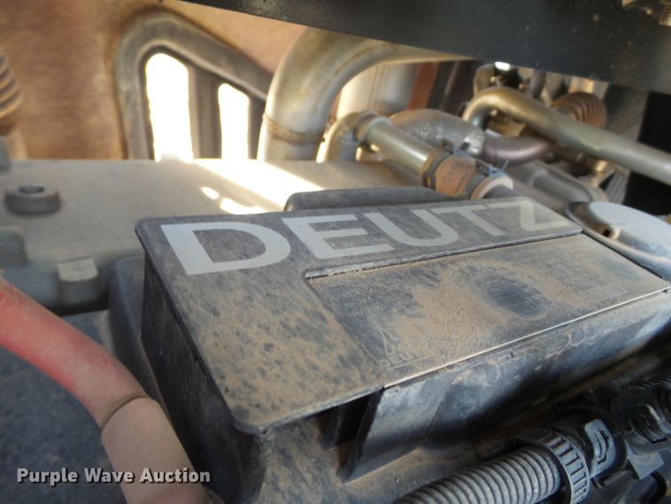 image for item FL9367 2014 Ditch Witch RT100 trencher