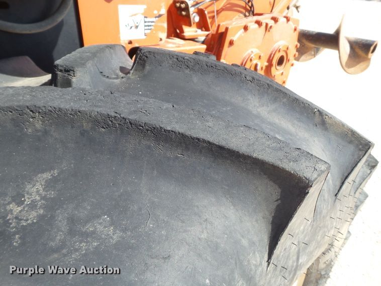 image for item FL9367 2014 Ditch Witch RT100 trencher