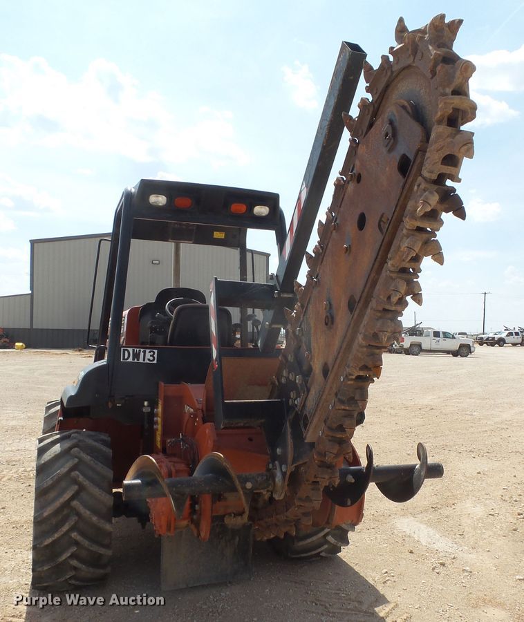 image for item FL9368 2015 Ditch Witch RT100 trencher