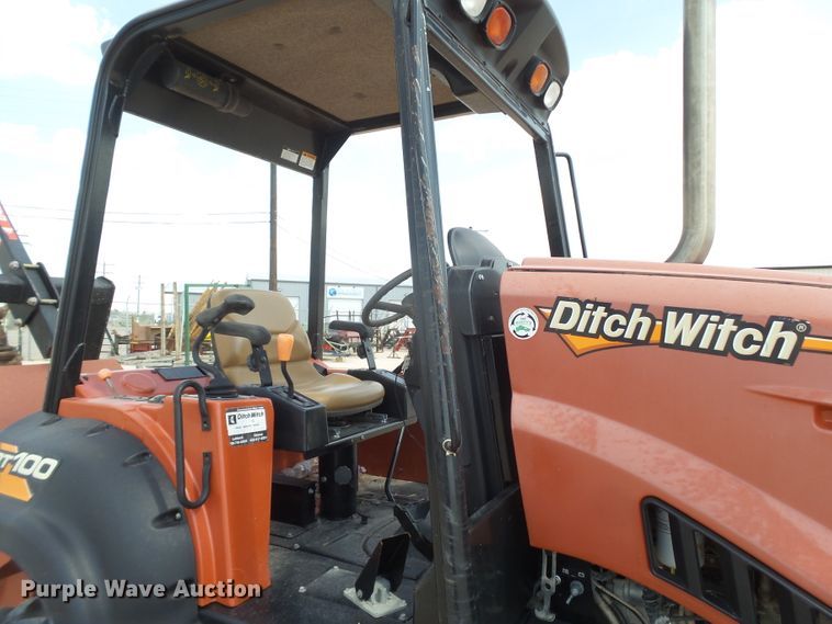 image for item FL9368 2015 Ditch Witch RT100 trencher