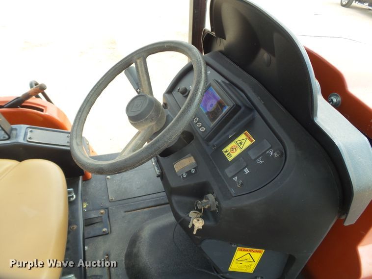 image for item FL9368 2015 Ditch Witch RT100 trencher