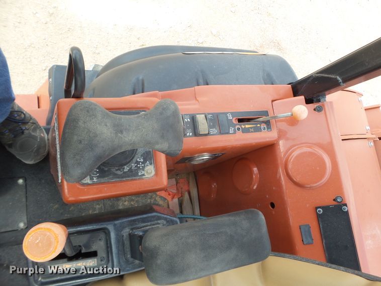 image for item FL9368 2015 Ditch Witch RT100 trencher