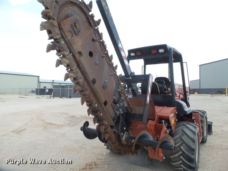 image for item FL9368 2015 Ditch Witch RT100 trencher