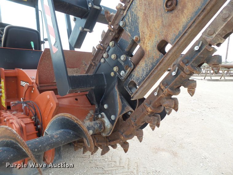 image for item FL9368 2015 Ditch Witch RT100 trencher
