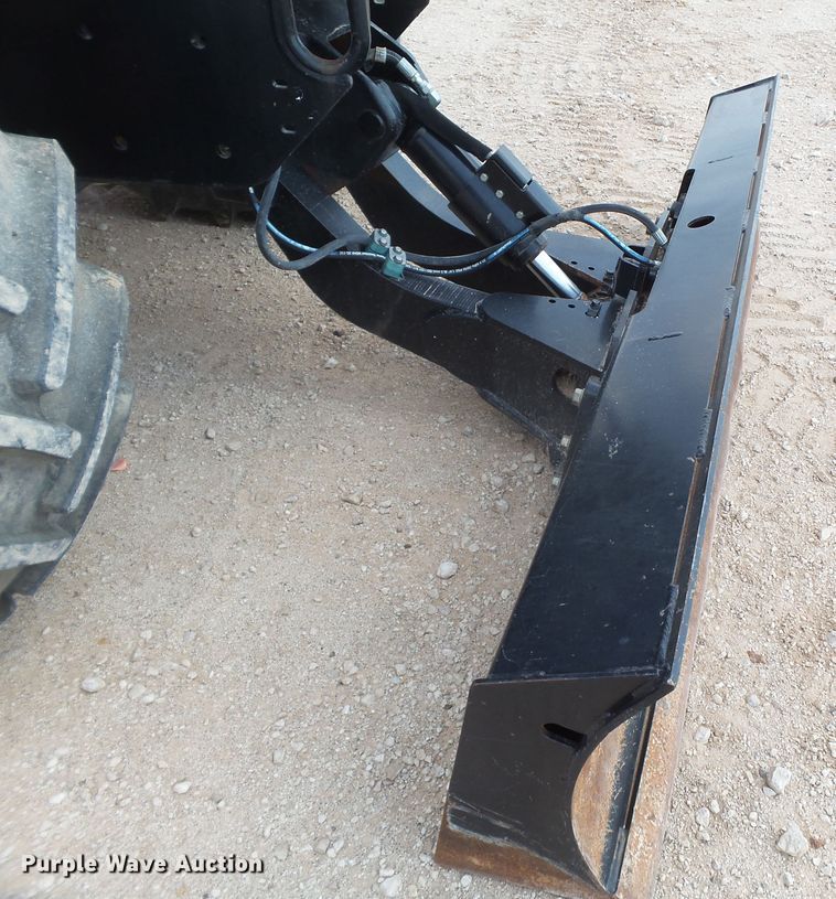 image for item FL9368 2015 Ditch Witch RT100 trencher