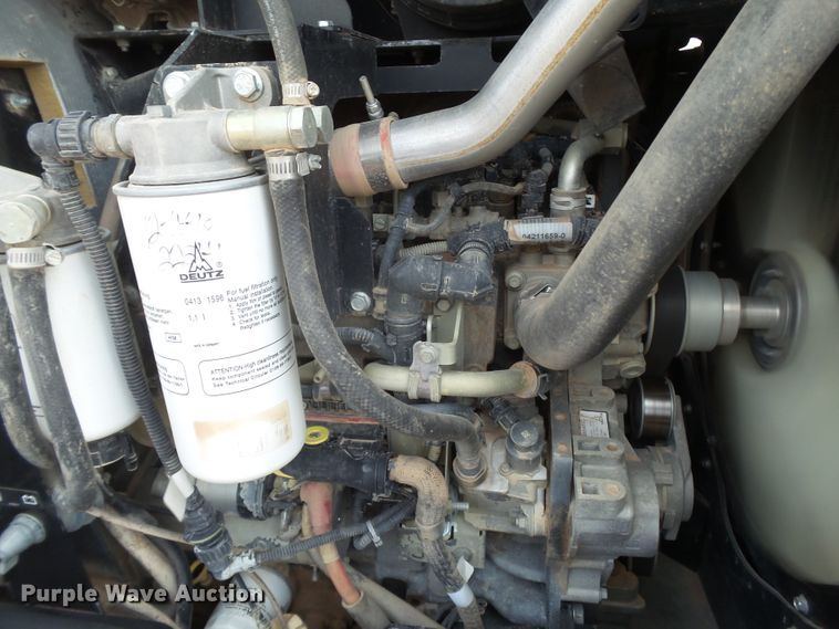 image for item FL9368 2015 Ditch Witch RT100 trencher