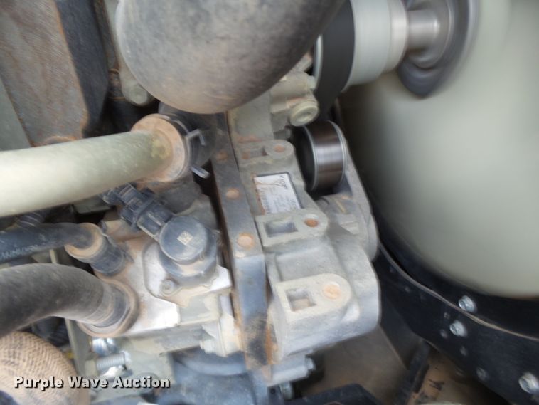 image for item FL9368 2015 Ditch Witch RT100 trencher