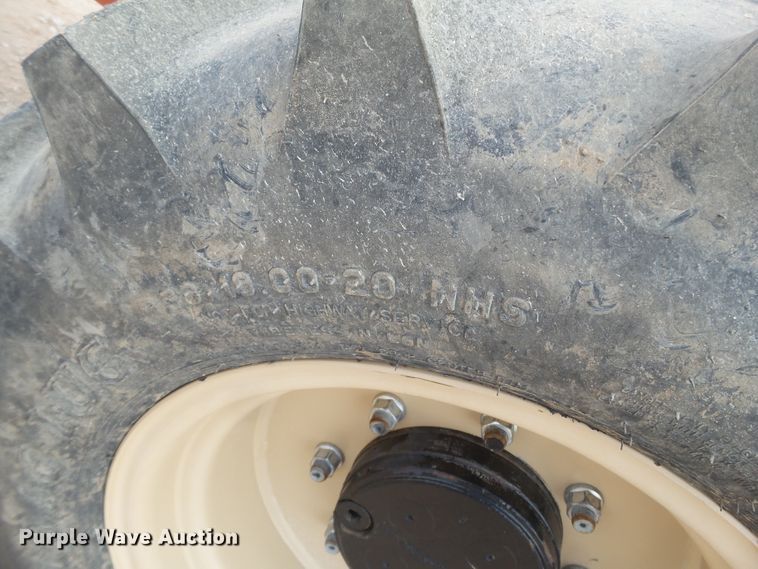 image for item FL9368 2015 Ditch Witch RT100 trencher