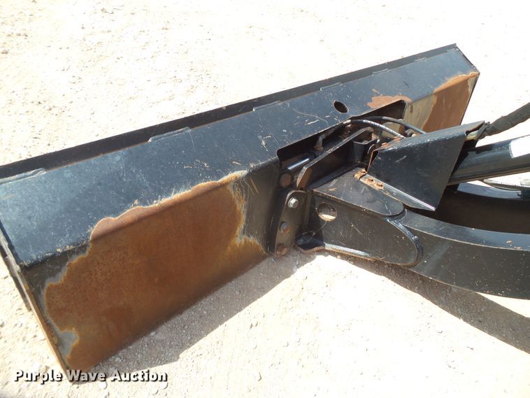 image for item FL9369 2011 Ditch Witch RT115 rock saw