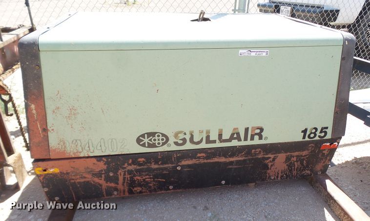 image for item FL9377 Sullair 185 air compressor