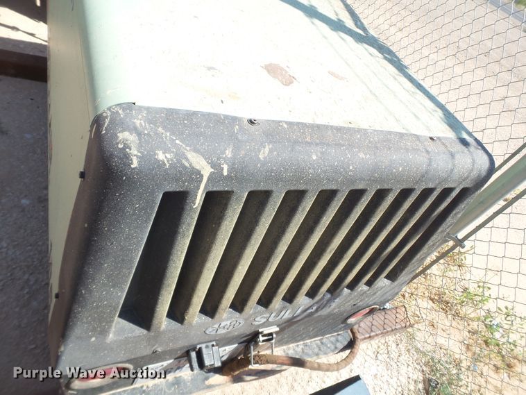 image for item FL9377 Sullair 185 air compressor