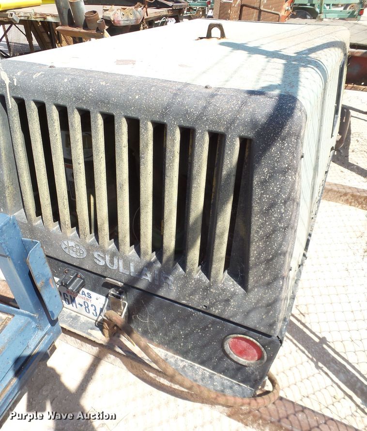 image for item FL9377 Sullair 185 air compressor